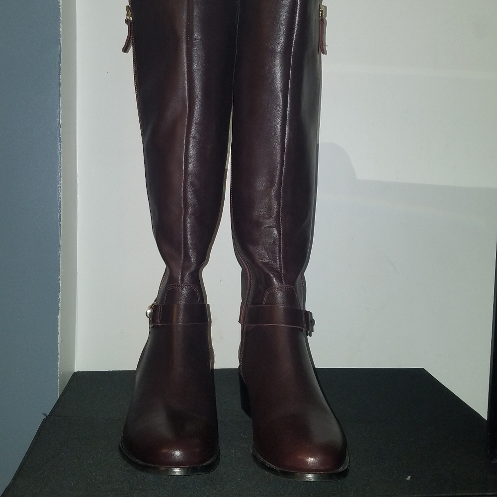 Carvela waffy wine red boot size 9